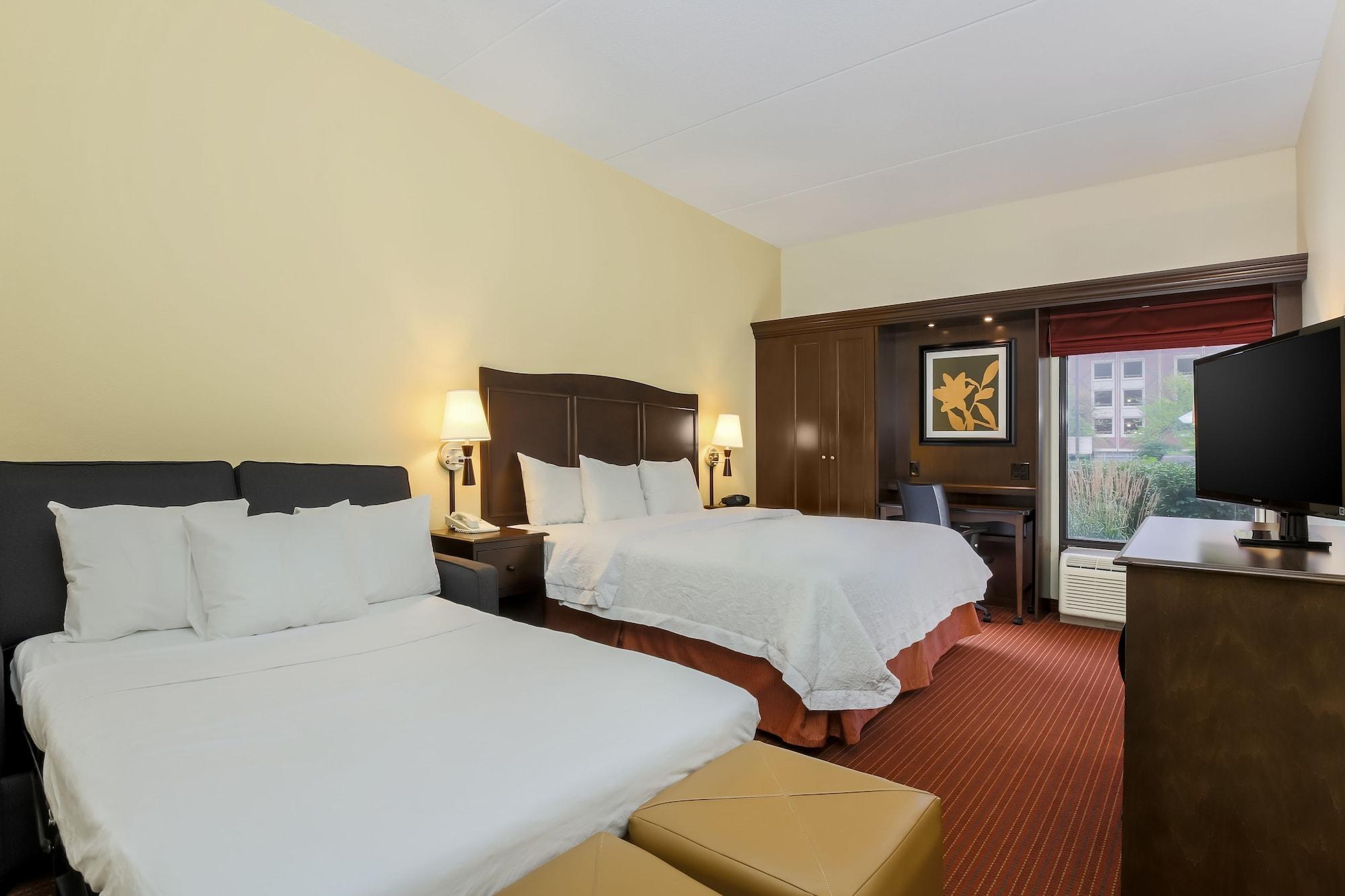 Hampton Inn Champaign/Urbana Eksteriør billede