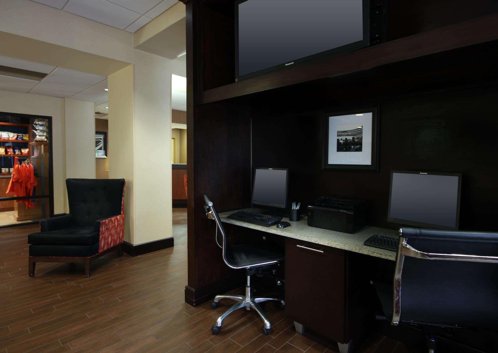 Hampton Inn Champaign/Urbana Eksteriør billede