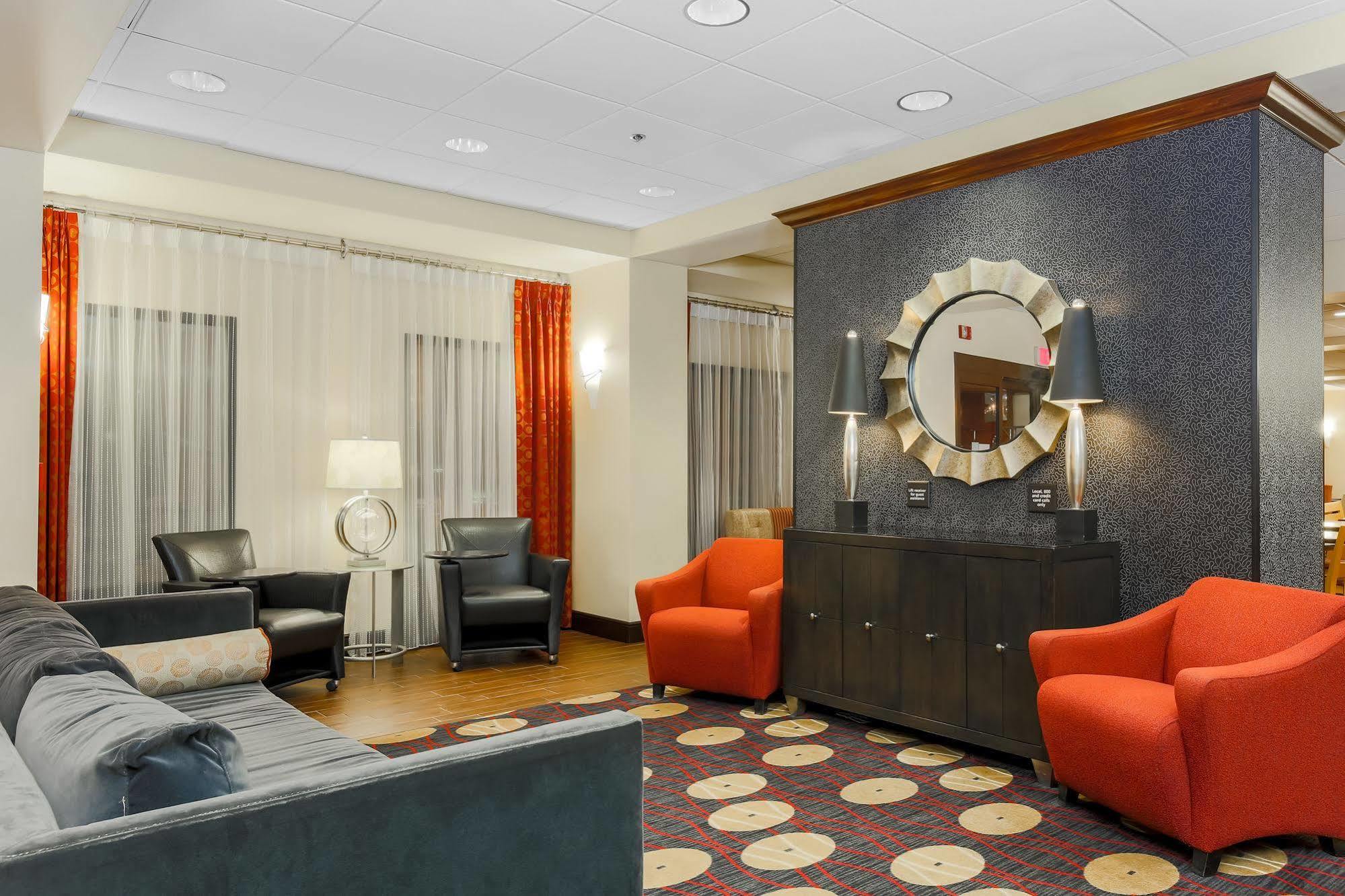 Hampton Inn Champaign/Urbana Eksteriør billede