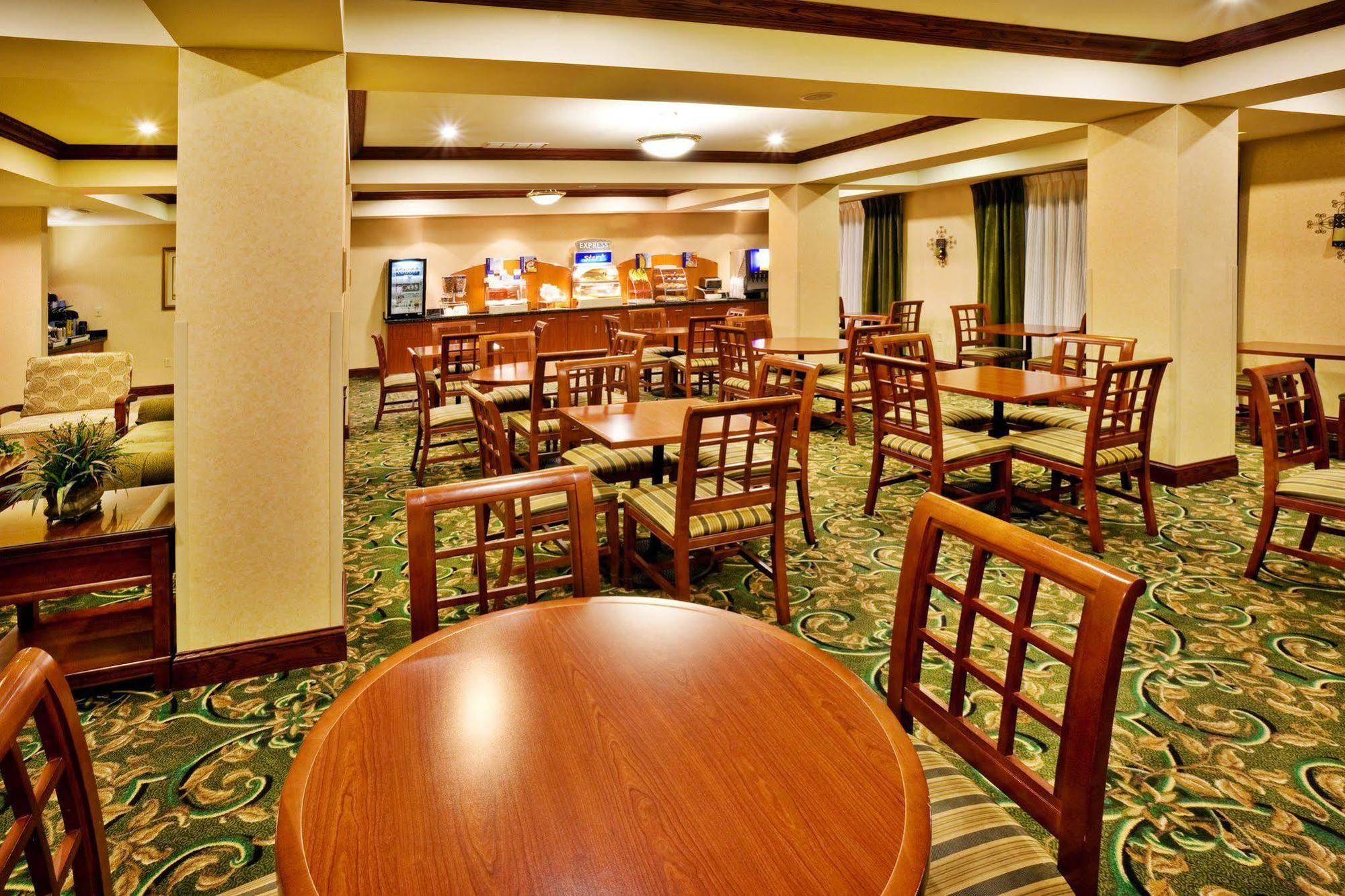Hampton Inn Champaign/Urbana Eksteriør billede